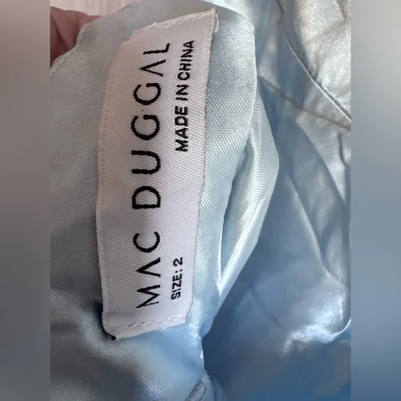 Mac Duggal Light Blue Ruffle Tiered Cut-Out Chiffon Gown Sz: 2 - Picture 8 of 16